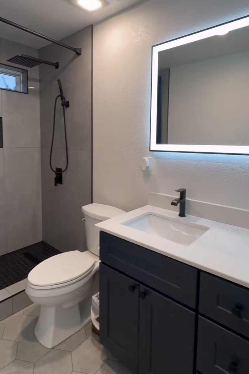 Kitchen Remodels & Bathroom Remodels